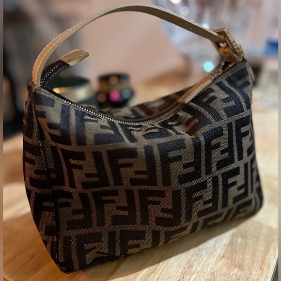 ❗️SOLD❗️Authentic Fendi Monogram canvas purse Satchel/Top Handle Bag Fendi zucca - Picture 12 of 12